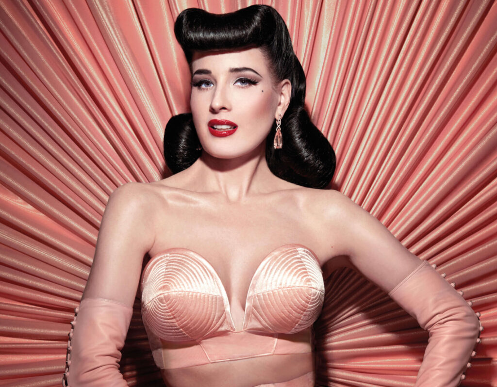 Dita von Teese se s burleskou vrací do Prahy. Co ji stresovalo víc než striptýz?
