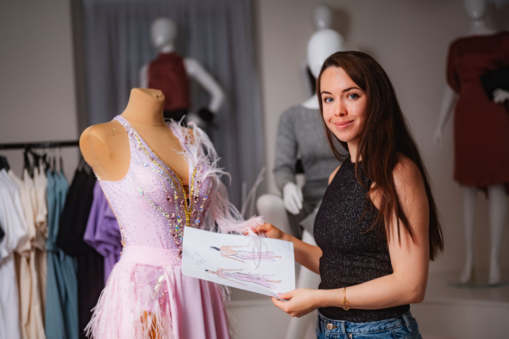Nová návrhářka StarDance: „Účastníci hubnou, kostýmy běžně zmenšujeme. Už jsme zabírali kalhoty v pase až o 15 cm.“