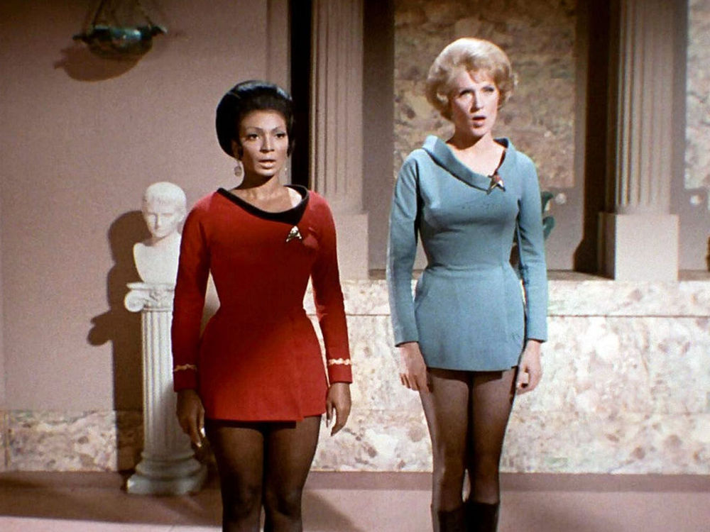 Příliš sexy Star Trek: 60 let mezi feminismem a televizním sexismem
